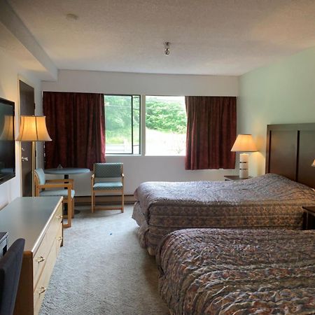 Providence Place Inn Port Hardy Exterior foto